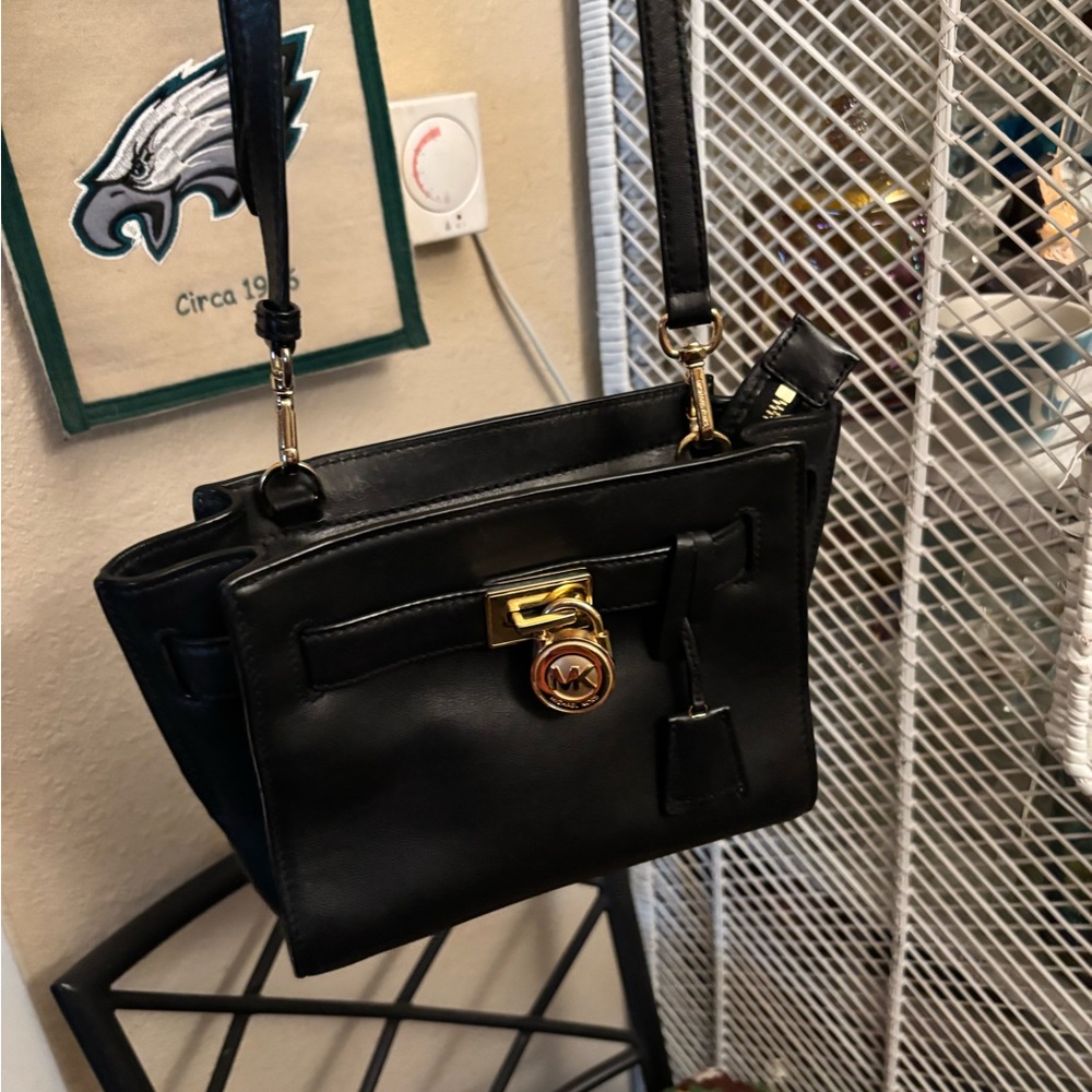 Black Michael Kors Women's Bag - Picture 4 of 16